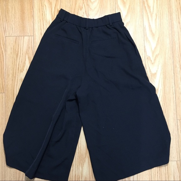 SOLD! 2/$20 Uniqlo Black Wide Leg Pants - Picture 2 of 3